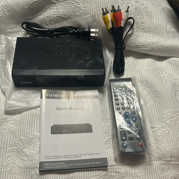 Digital TV Converter Box New - Picture 3 of 4